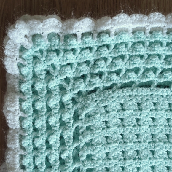 NEW Handmade Crocheted Mint Green Baby Blanket Green White - Picture 9 of 10